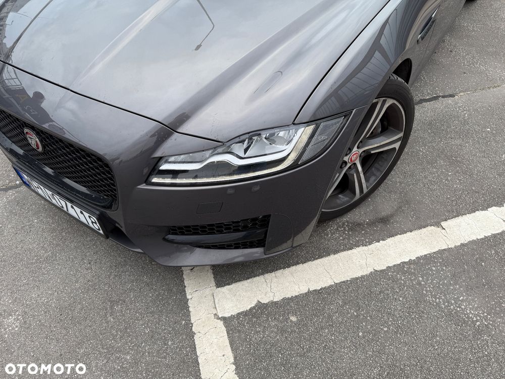 Jaguar XF 2.0 i4D R-Sport - 6