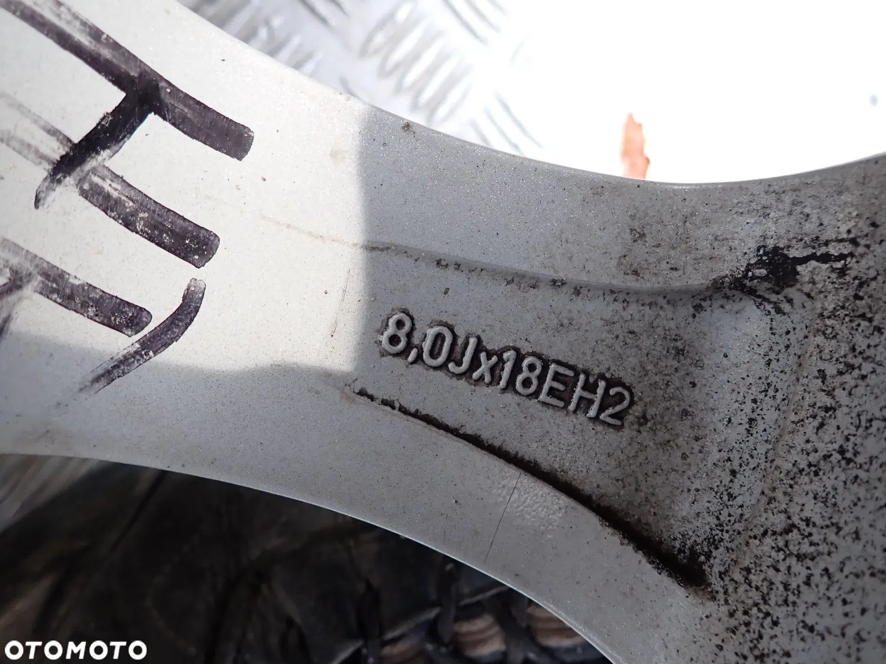 FELGI ALUMINIOWE MERCEDES 8JX18 ET60 5X112 - 8