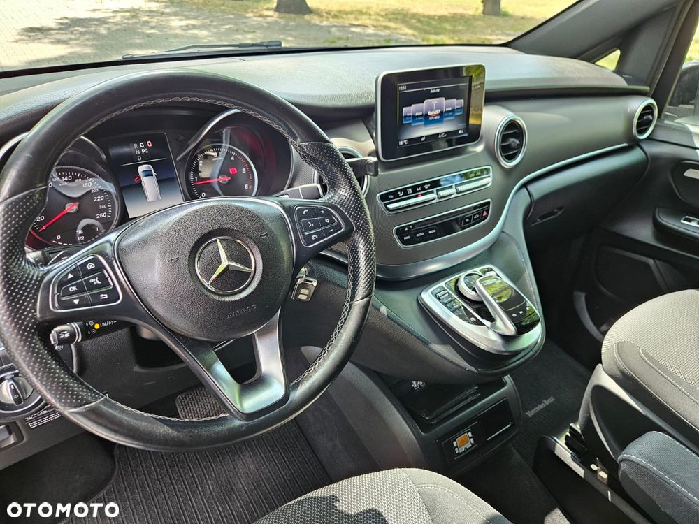 Mercedes-Benz Klasa V 250 (BlueTEC) d extralang 4Matic 7G-TRONIC - 9