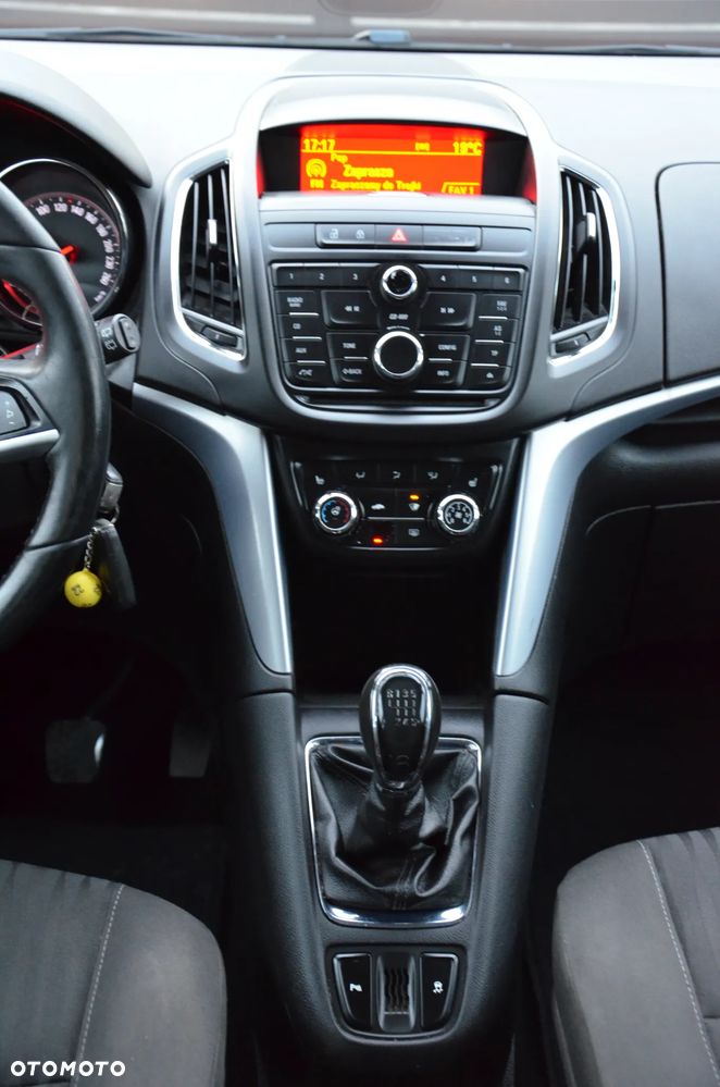 Opel Zafira Tourer 2.0 CDTI Edition - 25