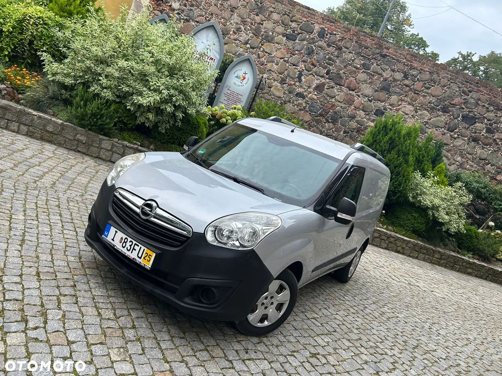 Opel COMBO-D-VAN - 16