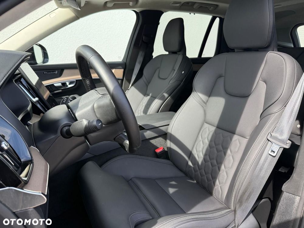 Volvo XC 90 - 16