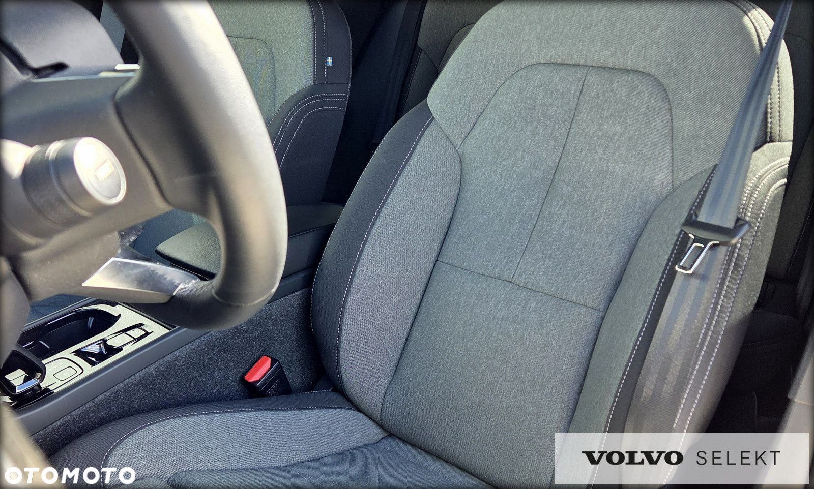 Volvo XC 40 B3 Plus Dark - 25