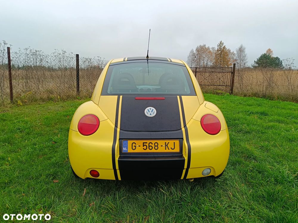 Volkswagen New Beetle - 5