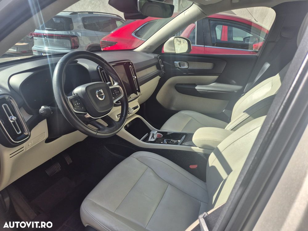VOLVO XC40 2019 — imagine 11