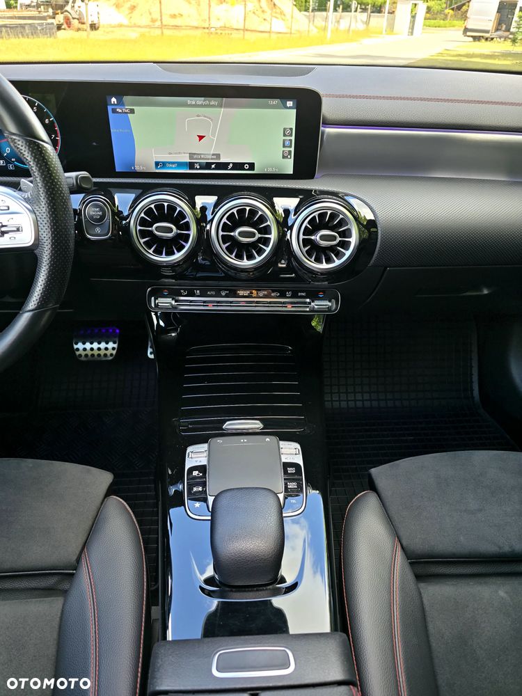 Mercedes-Benz CLA 220 AMG Line 7G-DCT - 10