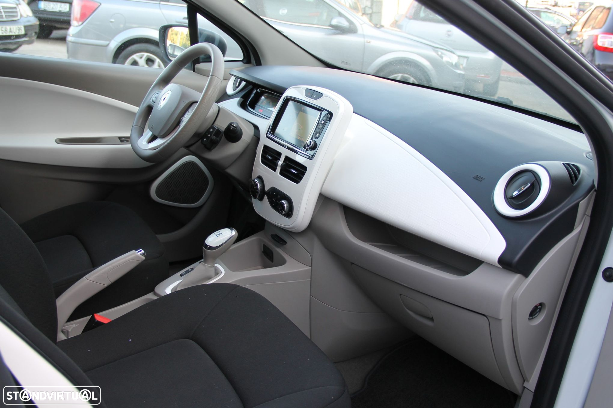 Renault Zoe - 10