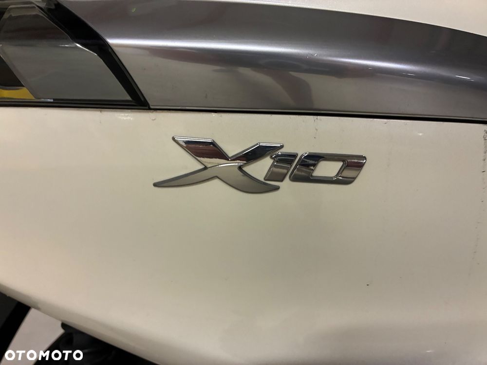Piaggio X10 - 6