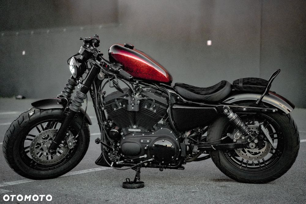 Harley-Davidson Sportster Forty-Eight - 11