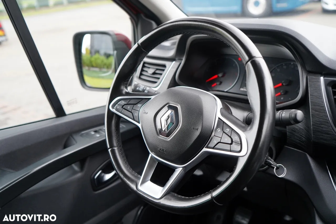 Renault TRAFIC III / AUTOBUZ / 9 LOCURI / 2022 / PRIMUL PROPRIETAR / REVIZAT - 26