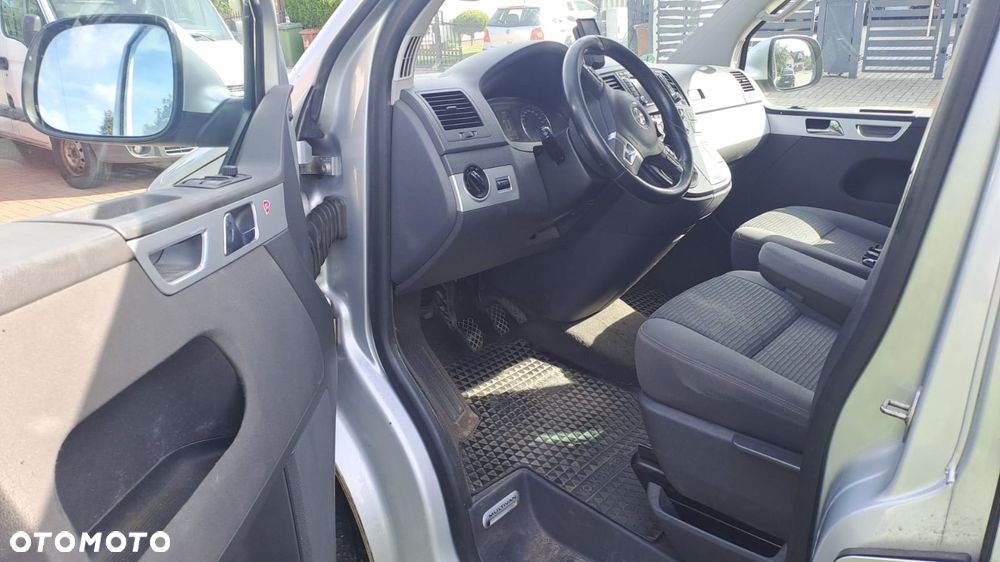 Volkswagen Multivan - 19