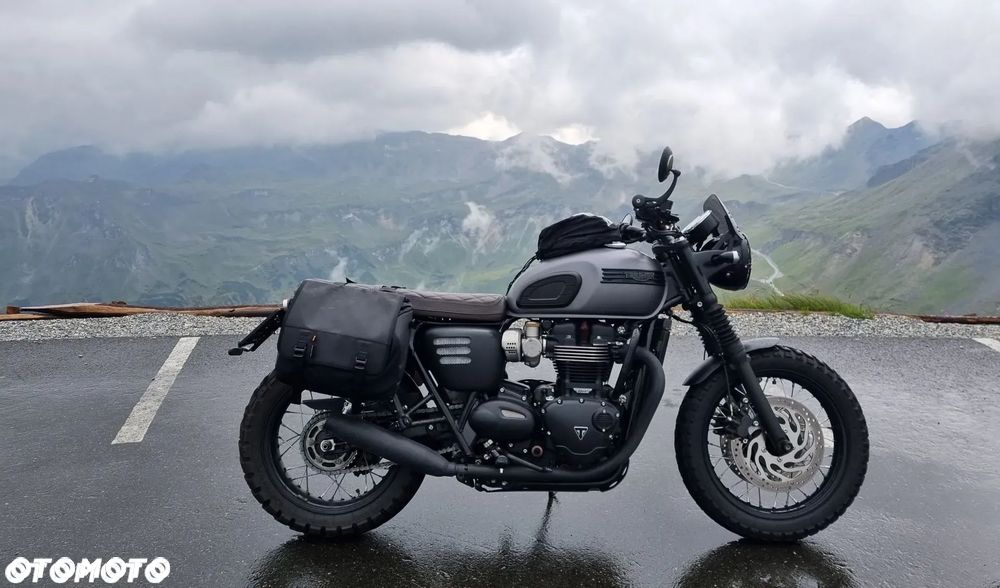 Triumph Bonneville - 18