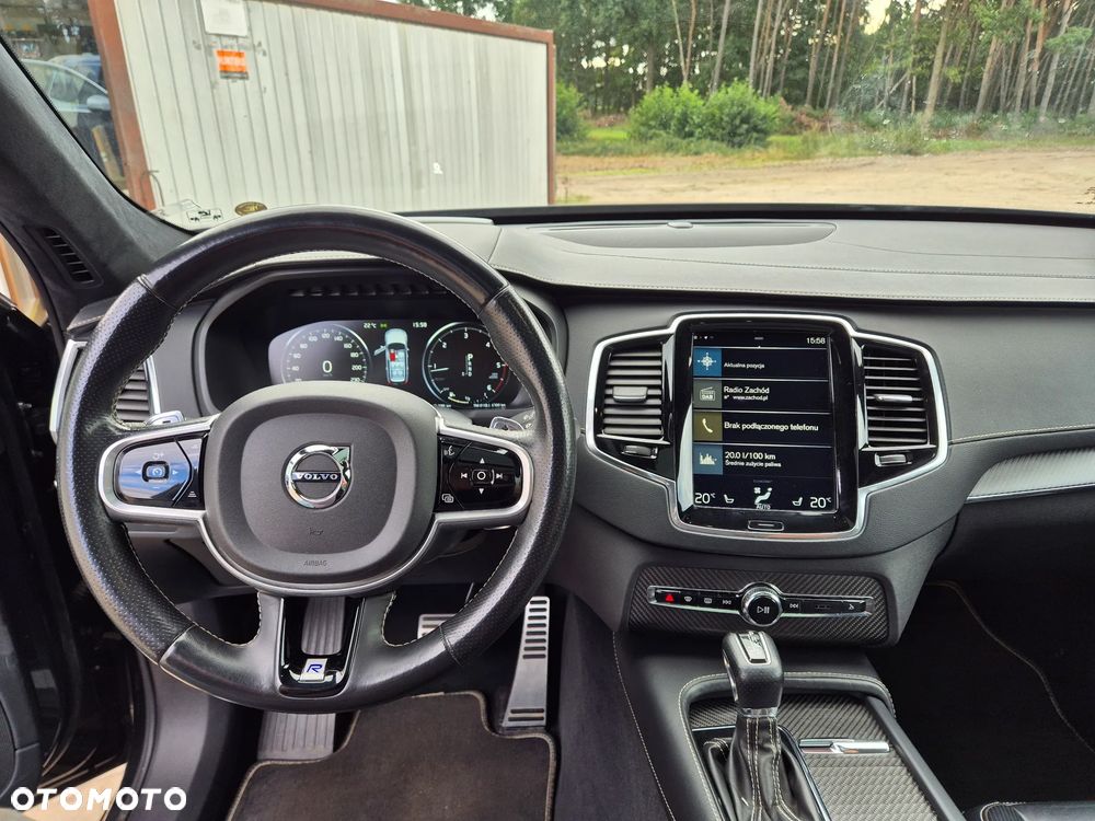 Volvo XC 90 D5 AWD Geartronic RDesign - 26