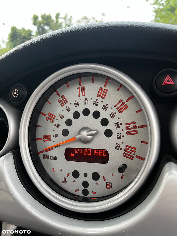 MINI Cooper Standard - 9
