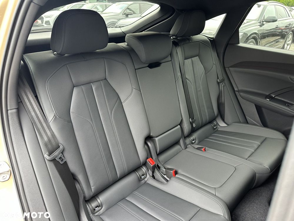 Audi Q5 Sportback - 23