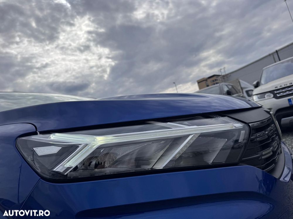 Dacia Logan TCe 90 Essential - 8