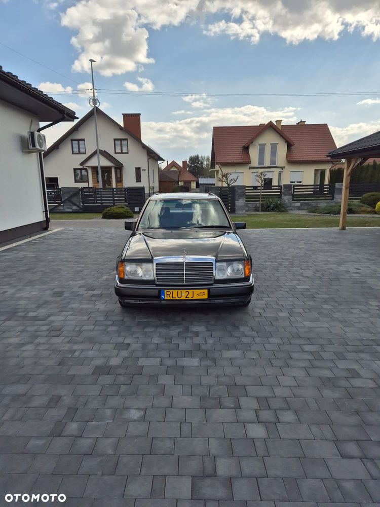 Mercedes-Benz W124 (1984-1993) - 2