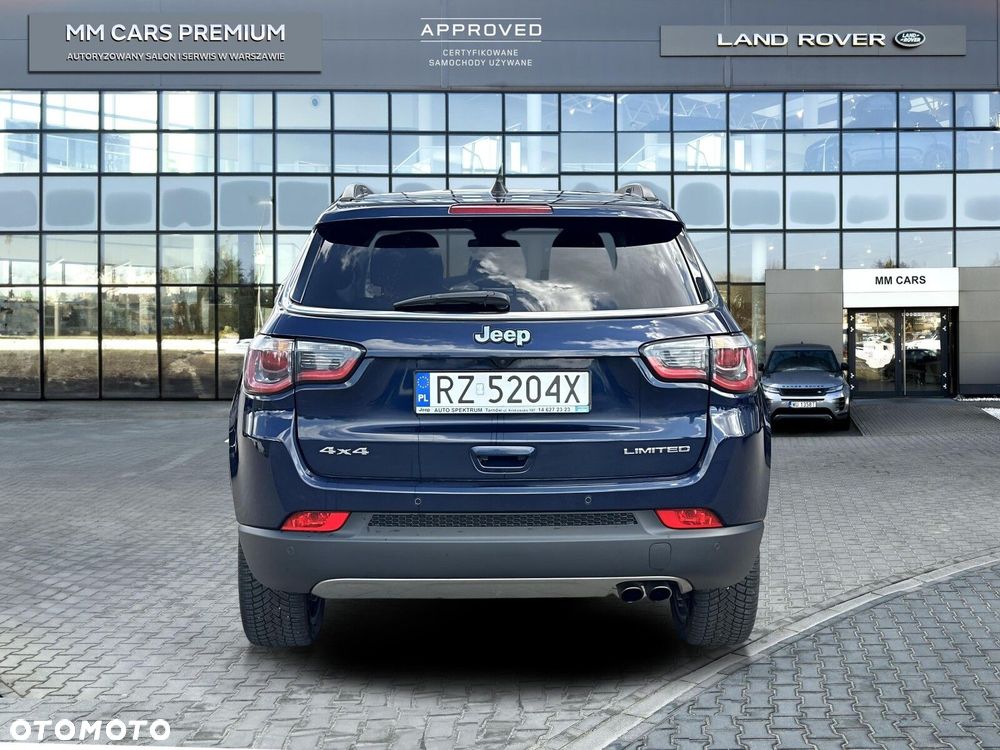 Jeep Compass - 10