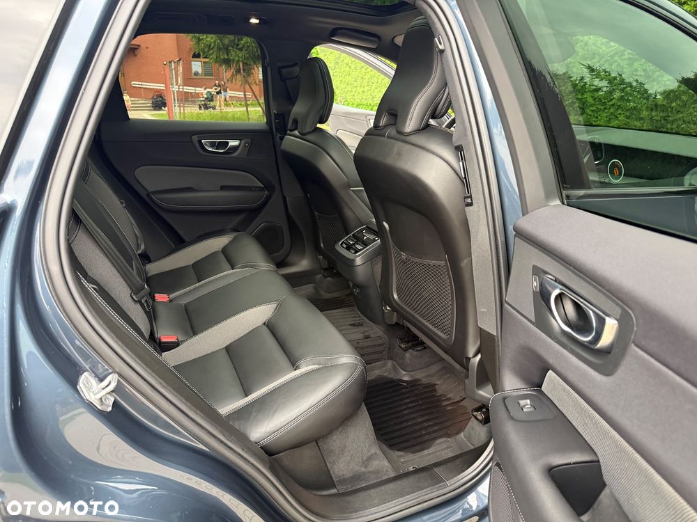 Volvo XC 60 - 32
