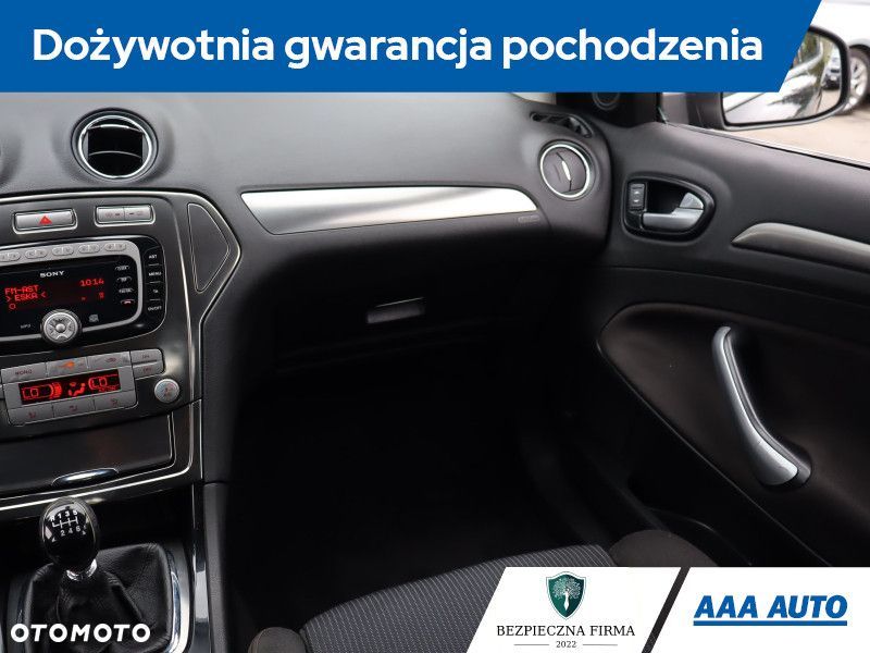 Ford Mondeo - 10