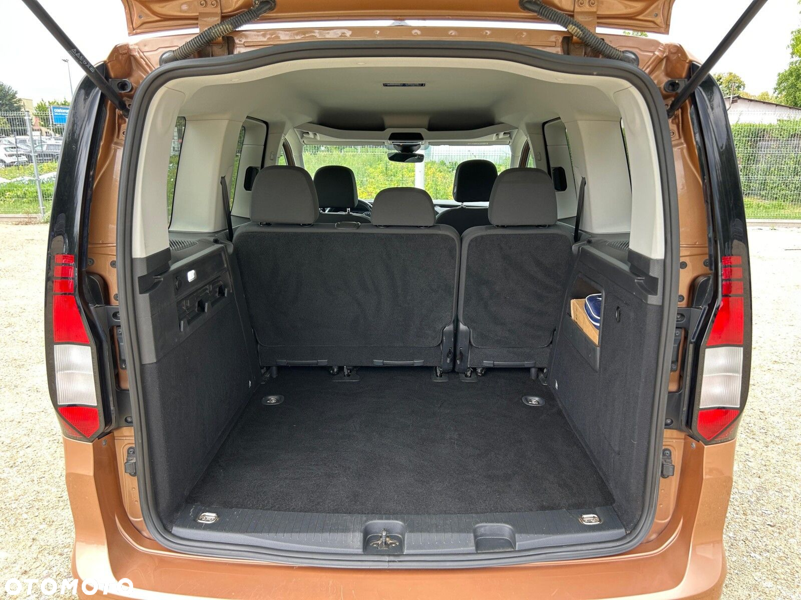 Volkswagen Caddy 1.5 TSI - 10