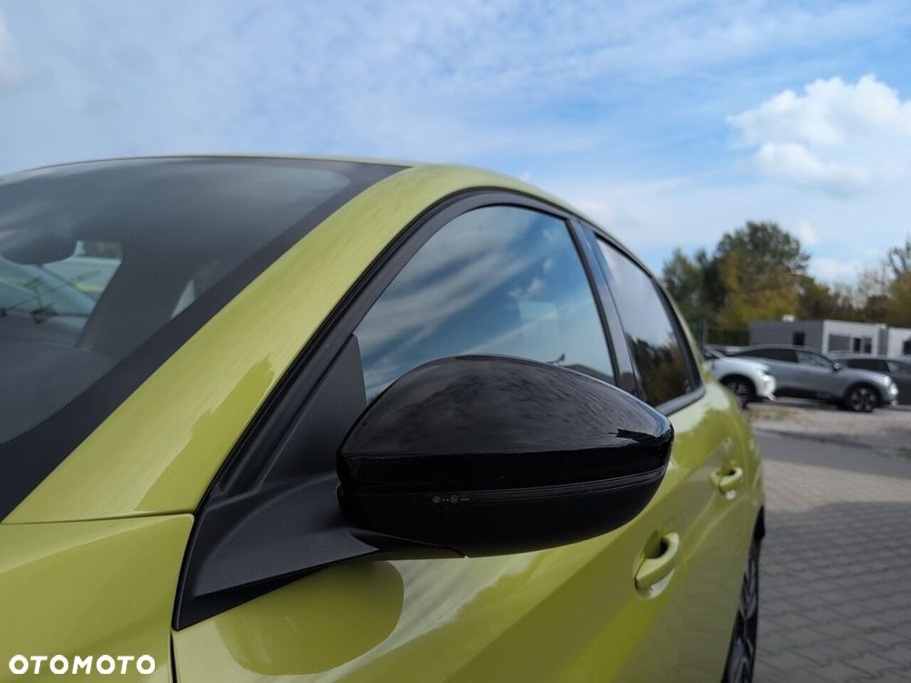Peugeot 208 - 19