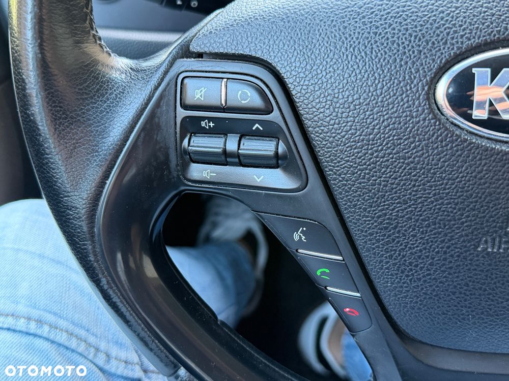 Kia Ceed 1.6 CRDi L Business Line - 12