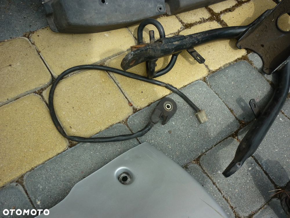 Błotnik przód BMW F 650 rok 1996 - 12