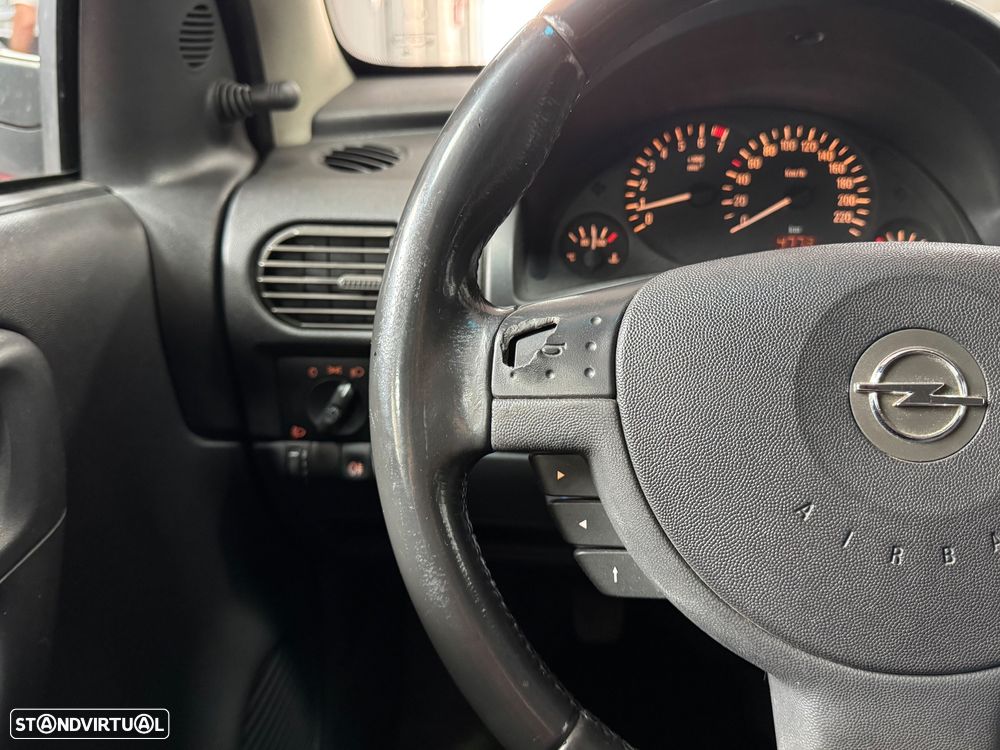 Opel Corsa 1.2 Twinport Cosmo - 21