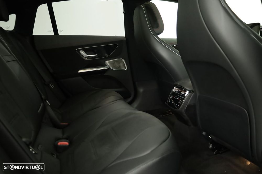 Mercedes-Benz EQE 300 - 23