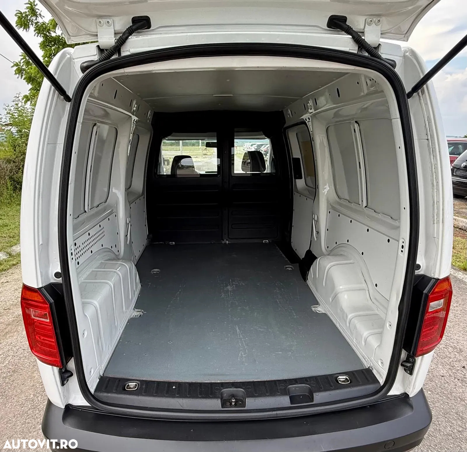 Volkswagen Caddy 2.0 TDI (5-Si.) Maxi - 17