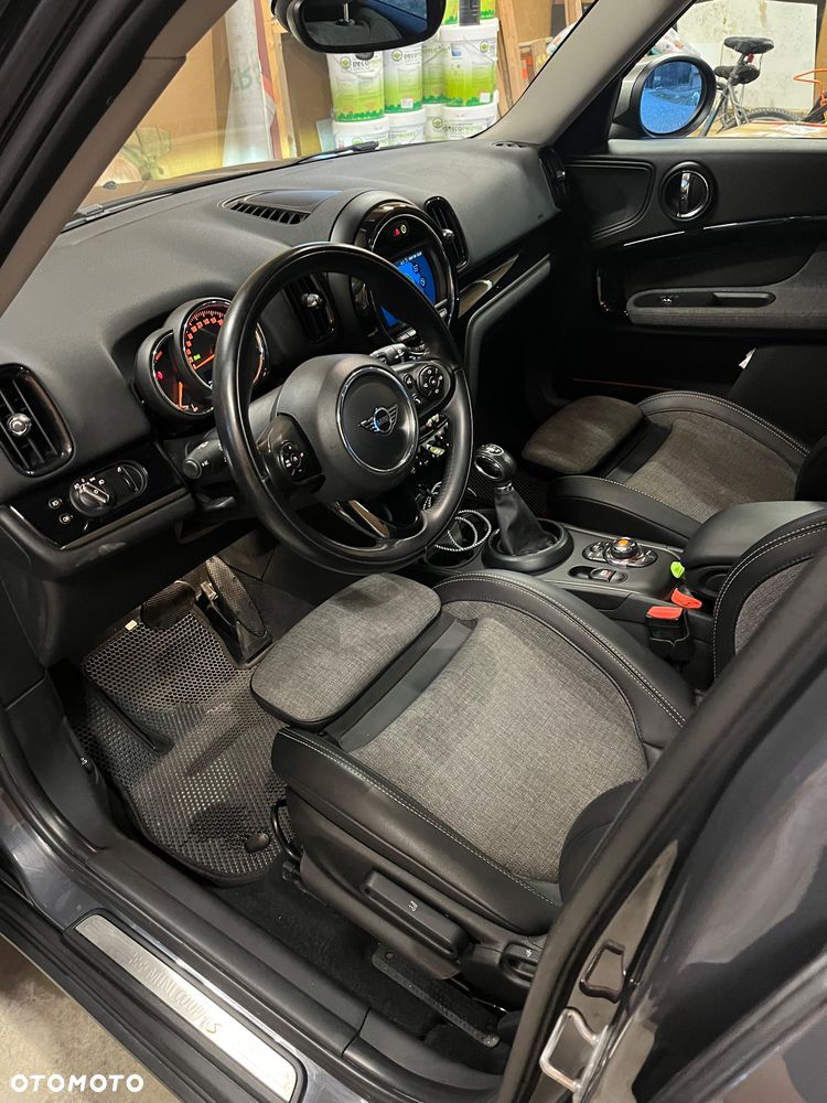MINI Countryman Cooper SE ALL4 - 2