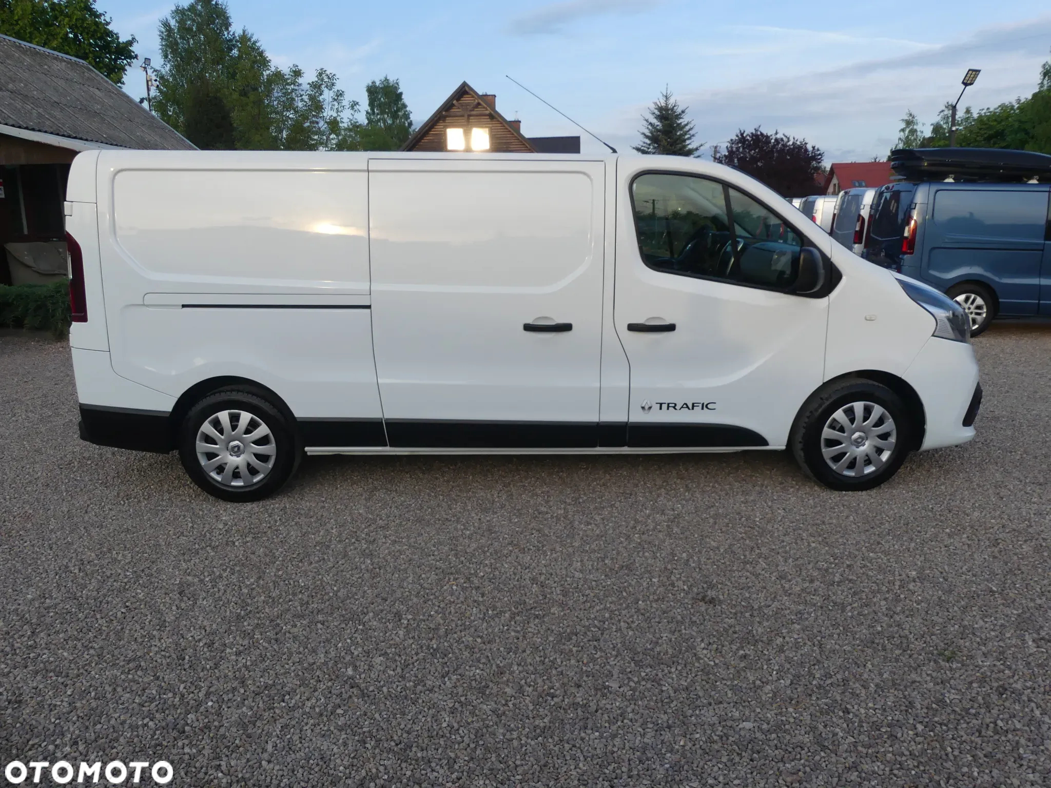 Renault TRAFIC - 4