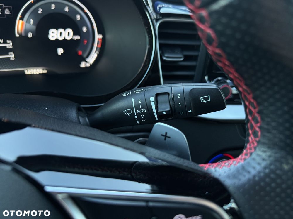 Kia ProCeed 1.6 T-GDI GT DCT - 18