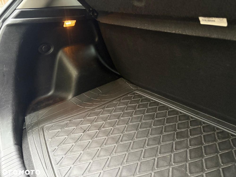 Kia Venga 1.6 M - 23