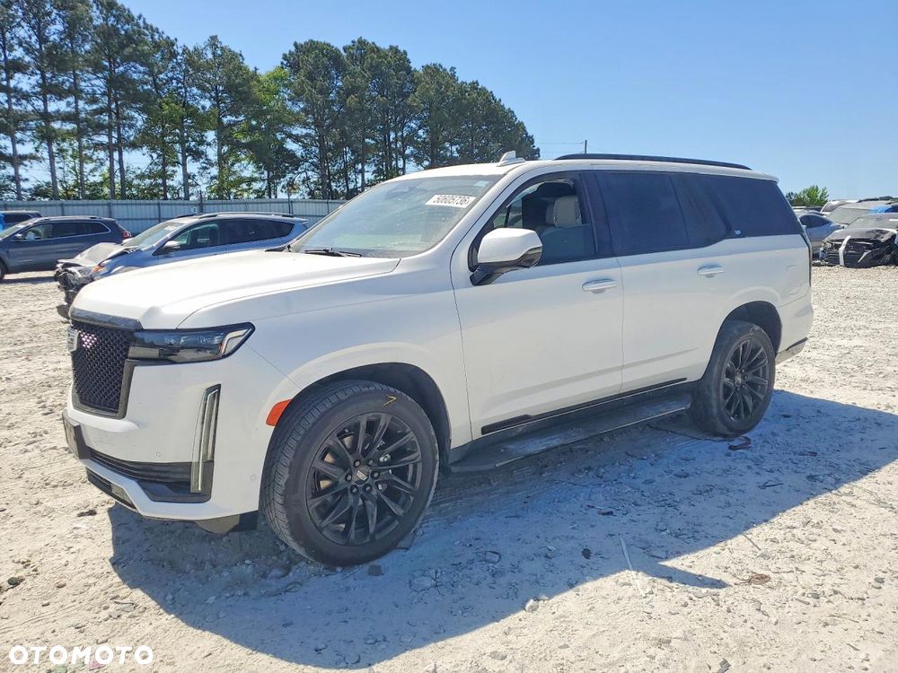 Cadillac Escalade - 2