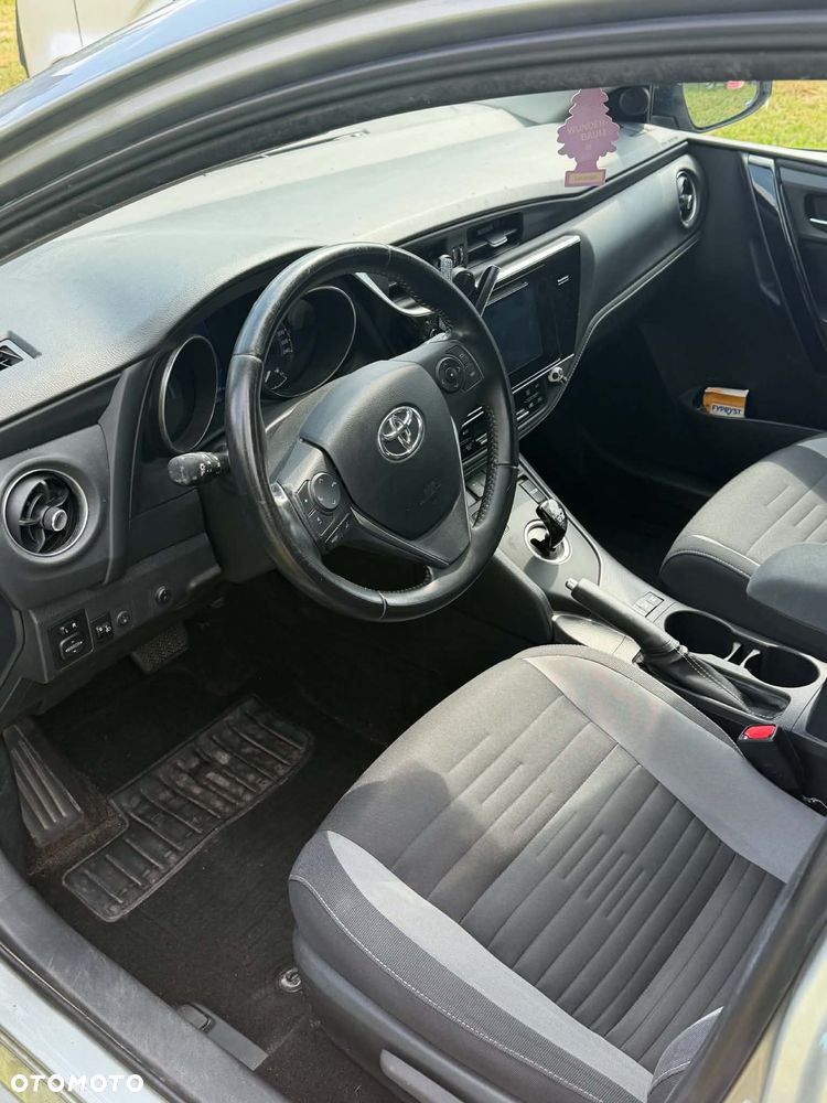 Toyota Auris - 3