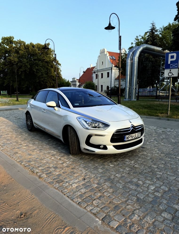 Citroën DS5 HDi 165 SportChic - 2