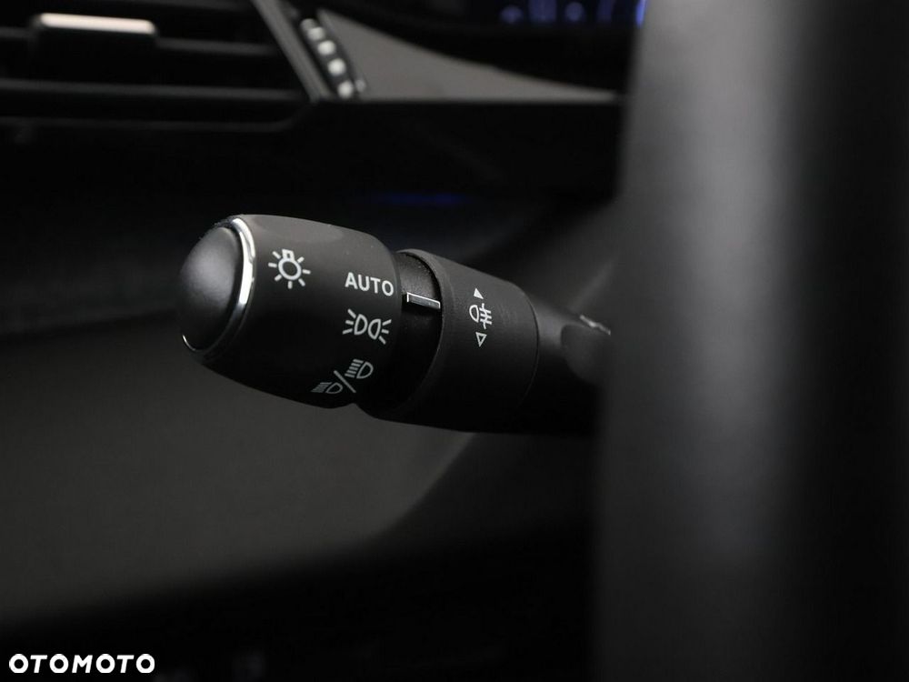 Peugeot 408 1.6 Plug-In Hybrid 225 Allure Pack EAT8 - 36