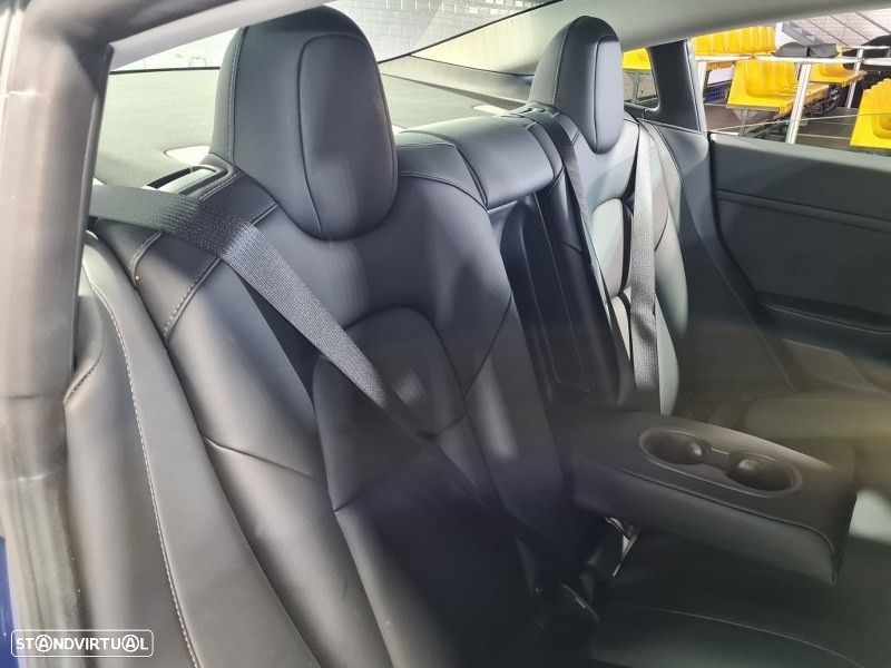 Tesla Model 3 - 11