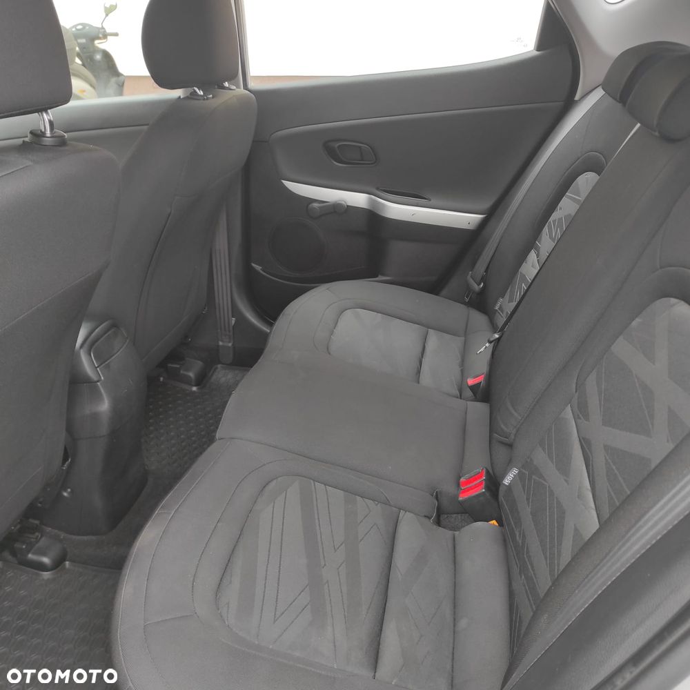 Kia Ceed 1.4 CRDi M - 10