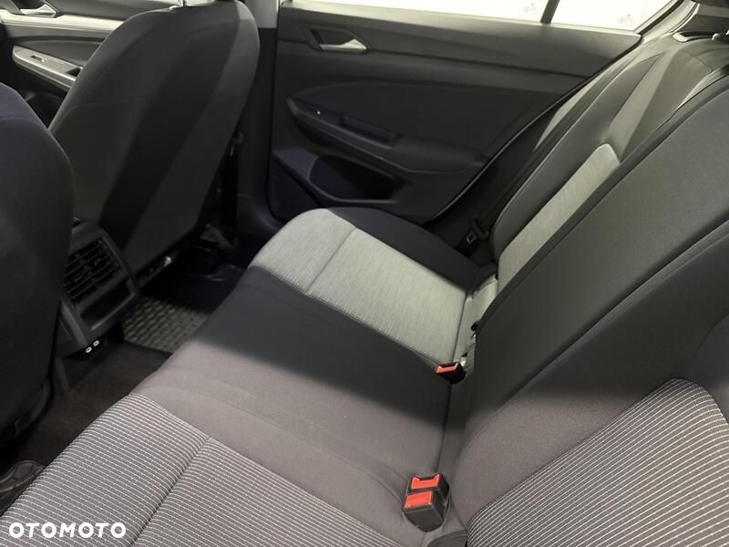 Volkswagen Golf - 20