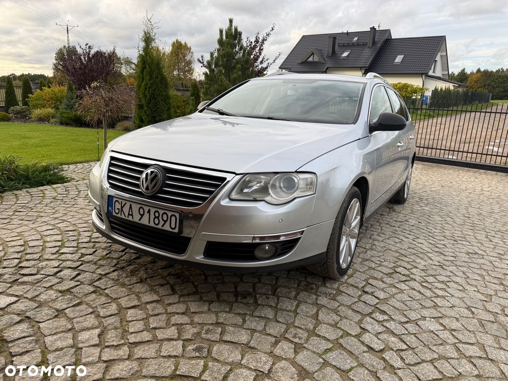 Volkswagen Passat - 1