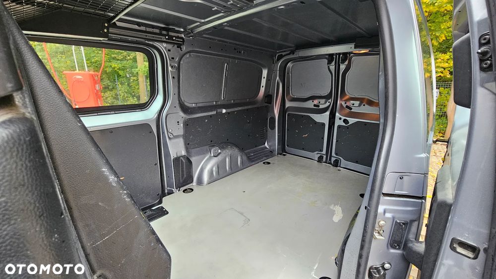 Opel Vivaro - 12