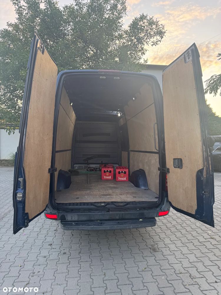 Mercedes-Benz Sprinter - 5