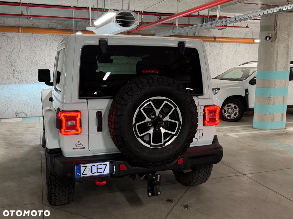 Jeep Wrangler - 15