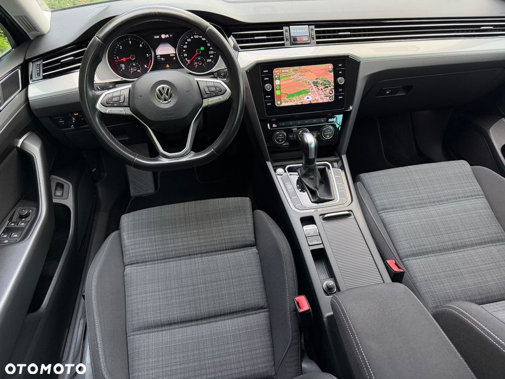 Volkswagen Passat 1.6 TDI SCR DSG Business - 5