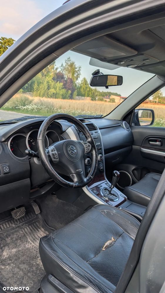 Suzuki Grand Vitara 2.0 De Luxe - 14