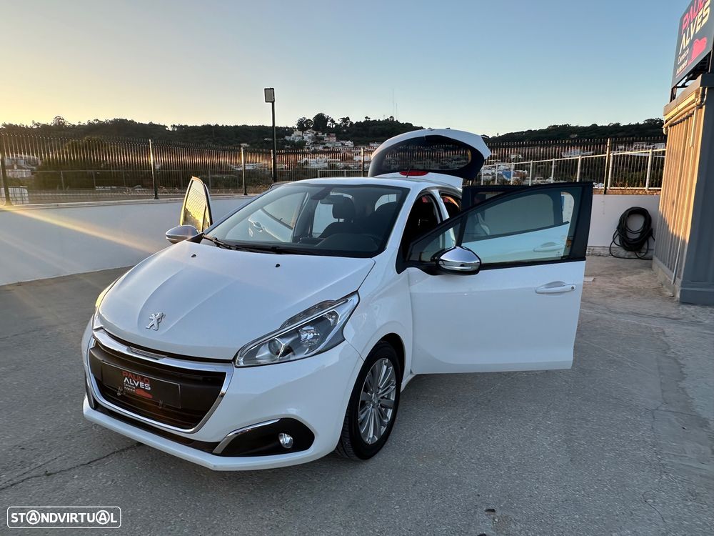 Peugeot 208 1.6 BlueHDi Style - 32