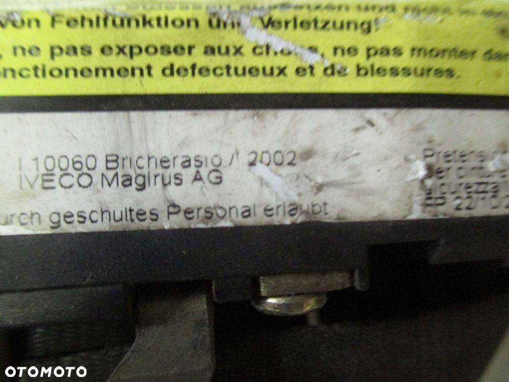 pas bezpieczeństwa prawy z napinaczem iveco daily 99-06 - 2
